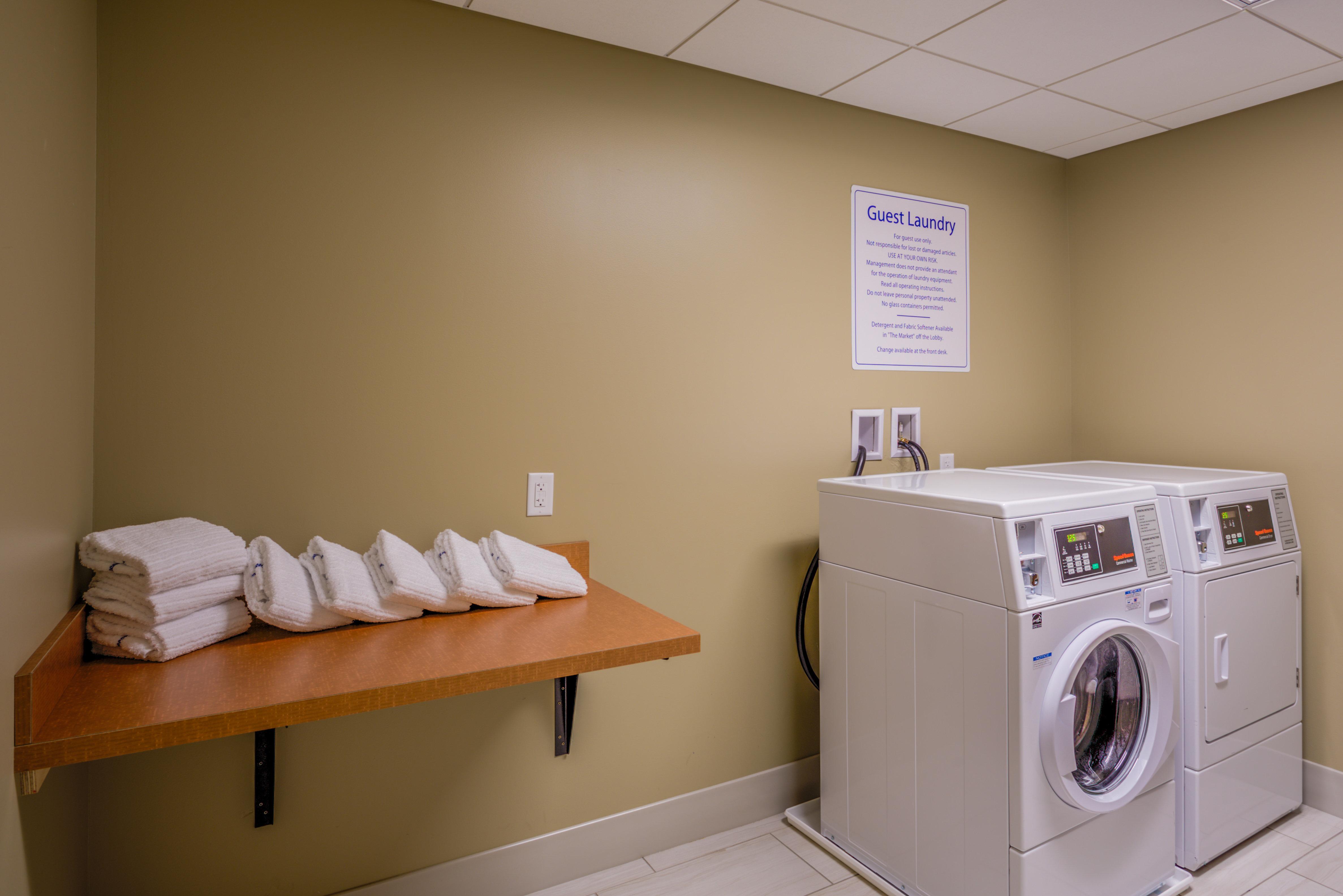 Holiday Inn Express & Suites Reedsville - State Coll Area, An Ihg Hotel Exteriör bild