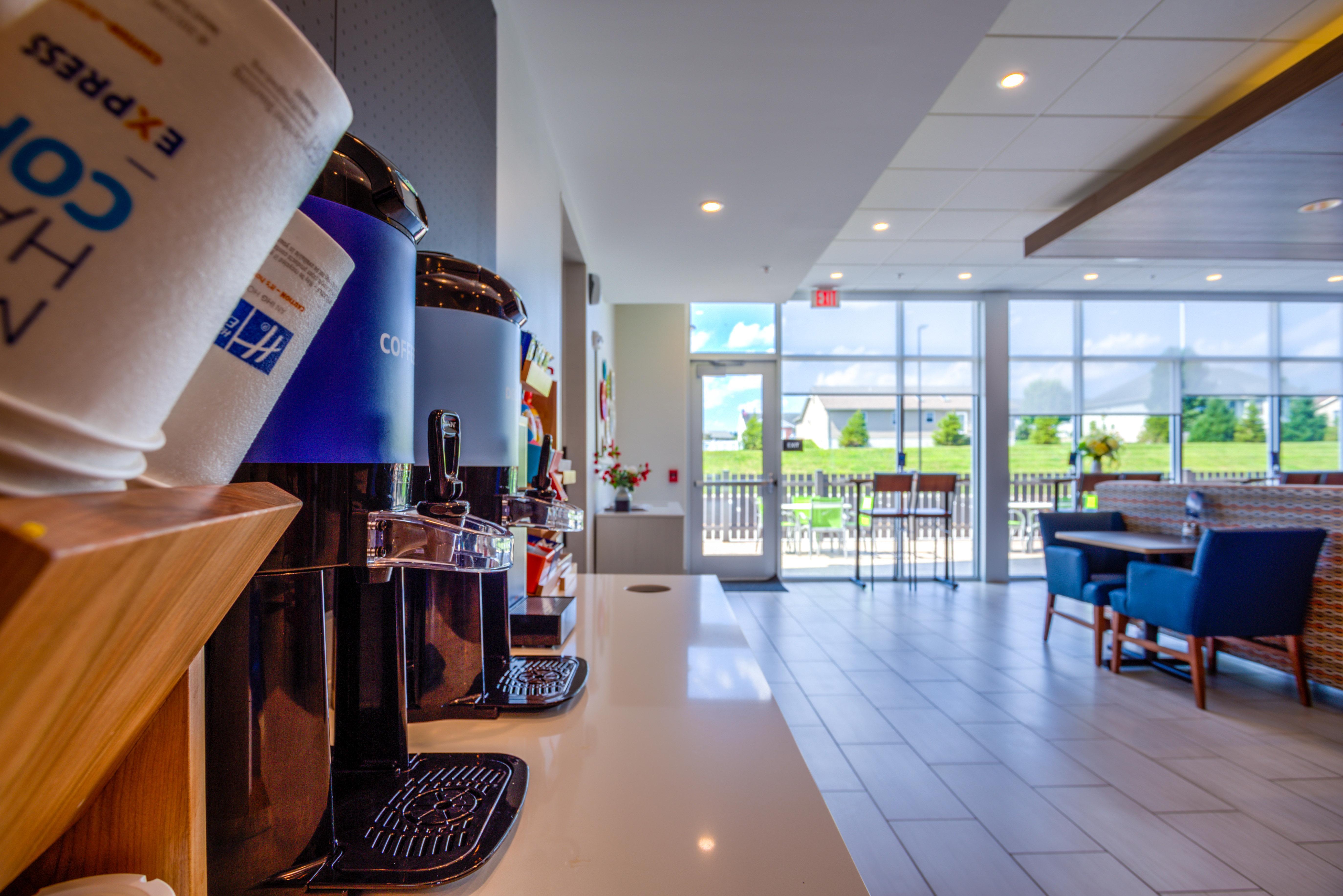 Holiday Inn Express & Suites Reedsville - State Coll Area, An Ihg Hotel Exteriör bild