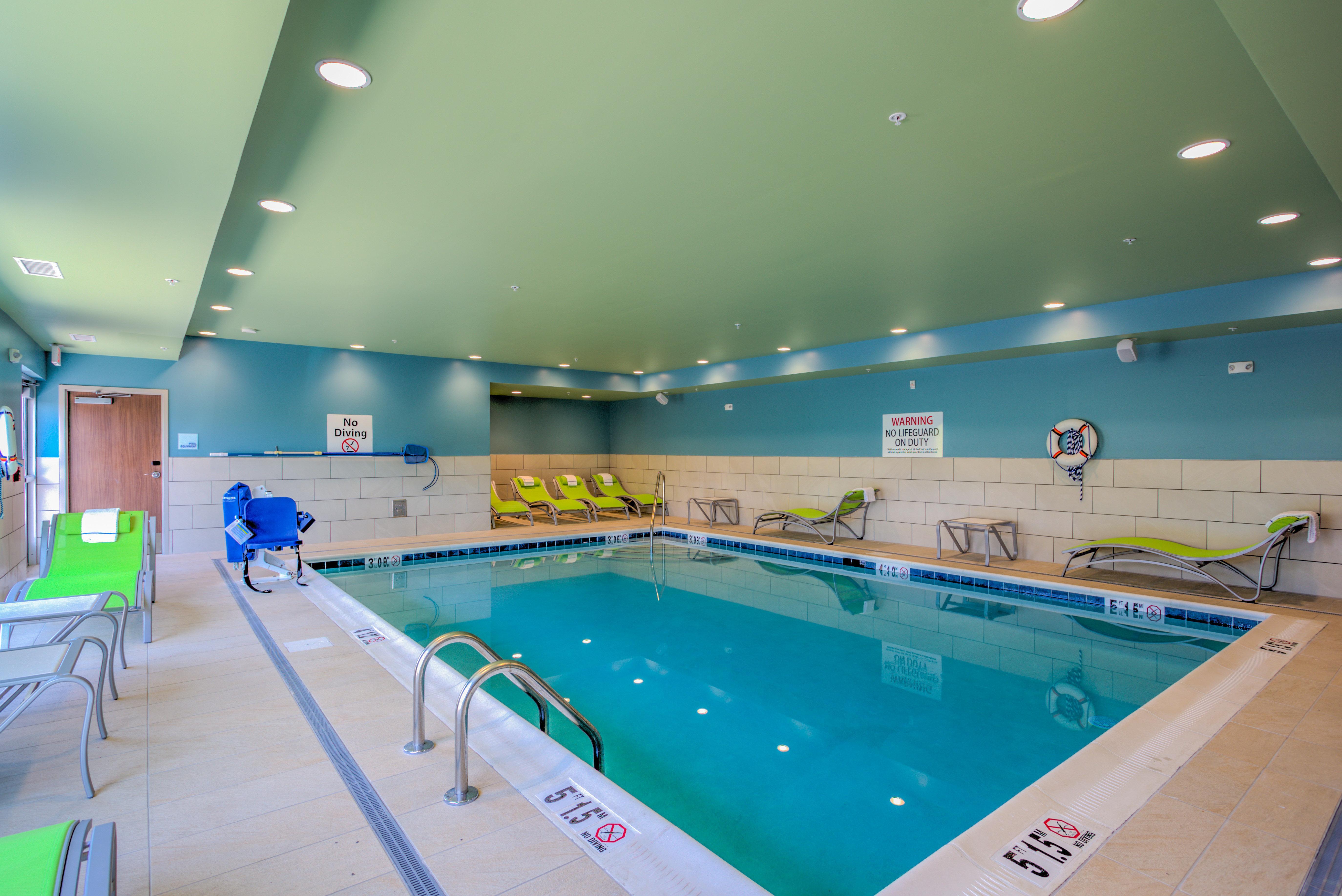 Holiday Inn Express & Suites Reedsville - State Coll Area, An Ihg Hotel Exteriör bild